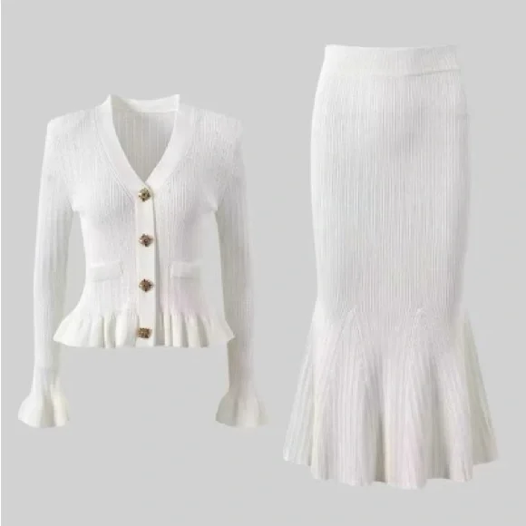 SOLD OUT 144. HIGH END Ruffled Knit Top and Flared Skirt Set - Picture 5 of 6